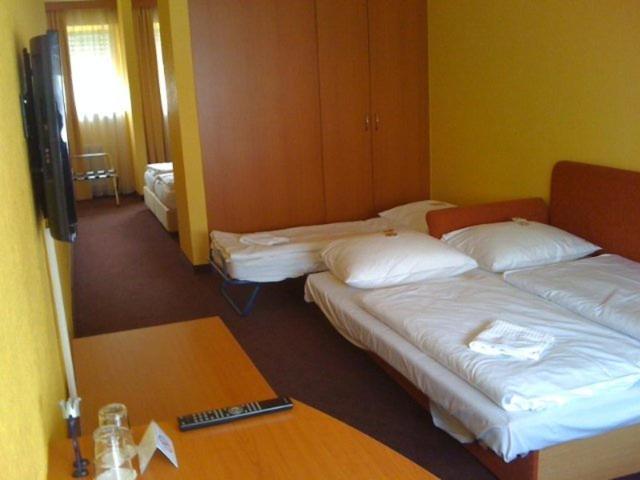 Hotel Hamburg Нюрнберг Номер фото